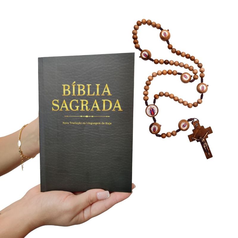 Kit-Biblia-Sagrada-Nova-Traducao-e-Terco-Jesus-das-Santas-C.jpg