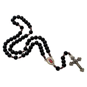 Terço Jesus das Santas Chagas 8mm Preto Emborrachado